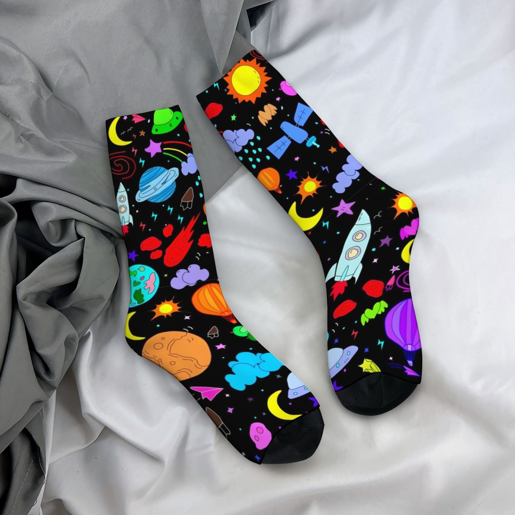 Quirky Street Fashion - Cartoon Fun Earth Universe Print Men's