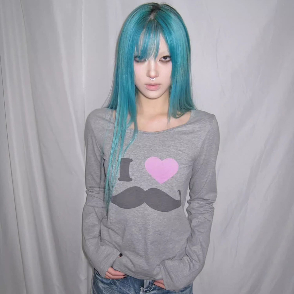 Japanese Y2K Beard Print T-Shi - Street Fashion Dance recension och pris